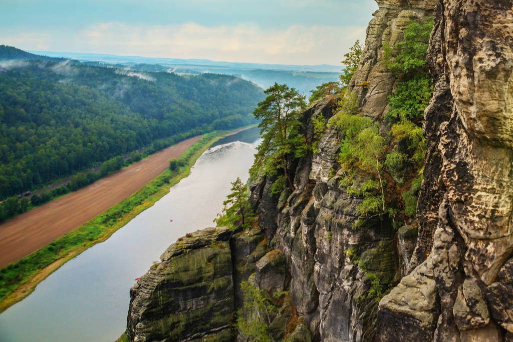 国立公園ザクセン・スイス、ドイツ:視点からの眺め - 写真・画像