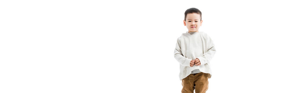 panoramisch schot van gelukkig klein aziatisch kind geïsoleerd op wit - Foto, afbeelding