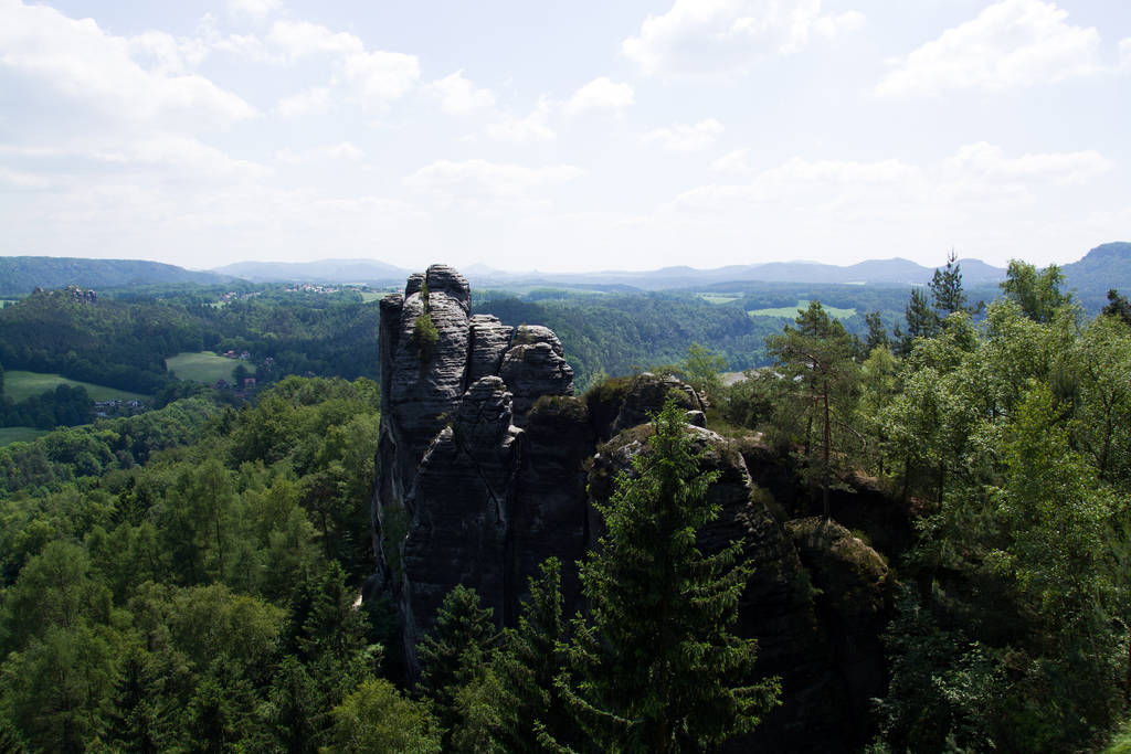 ドイツ、ザクセン州エルベ砂岩山脈 - 写真・画像