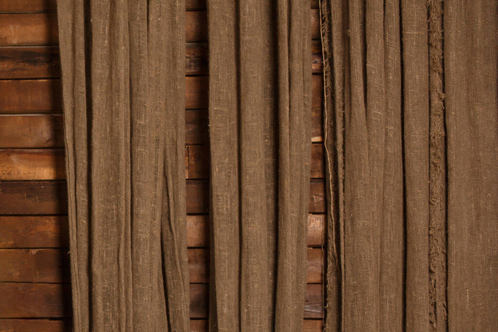 hnědý lopatka na hnědé dřevěné zdi pozadí - Fotografie, Obrázek