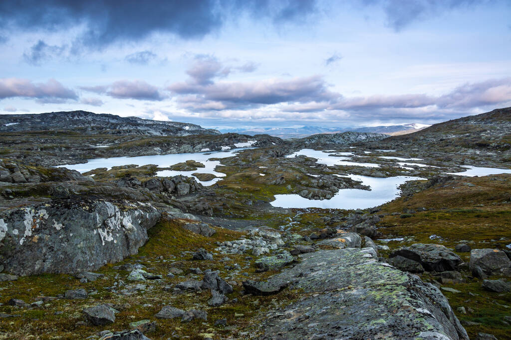 Sognefjell Dağı 'ndaki Norveç Gölü - Fotoğraf, Görsel