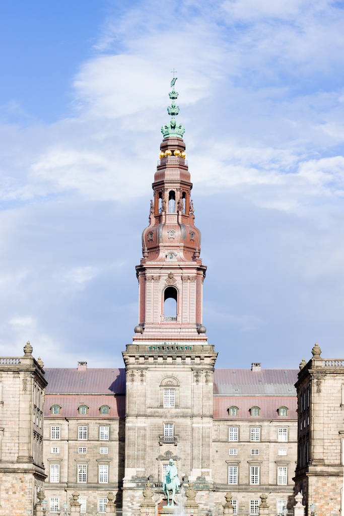 Palacio Christiansborg en Copenhague - Foto, imagen