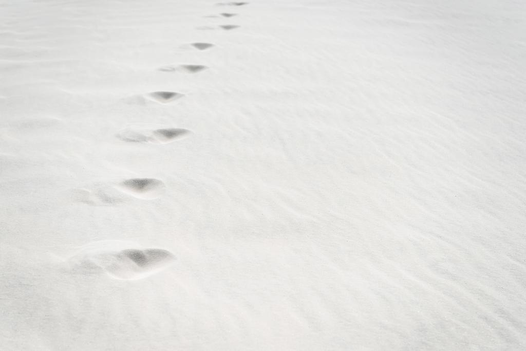 plage avec traces sur sable texturé blanc propre
 - Photo, image