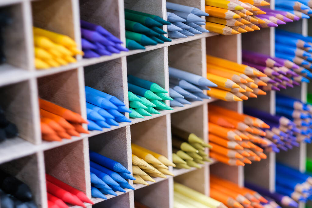 Lápis coloridos na loja de arte - Foto, Imagem