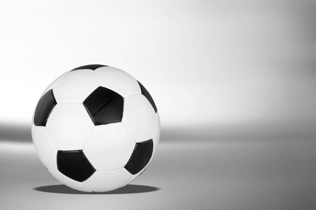 Ballon de football isolé sur fond
 - Photo, image