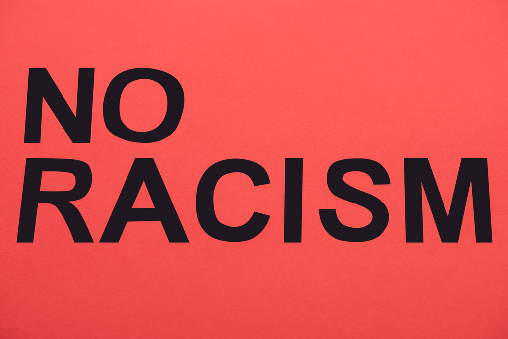top view fekete nincs rasszizmus betű elszigetelt piros  - Fotó, kép
