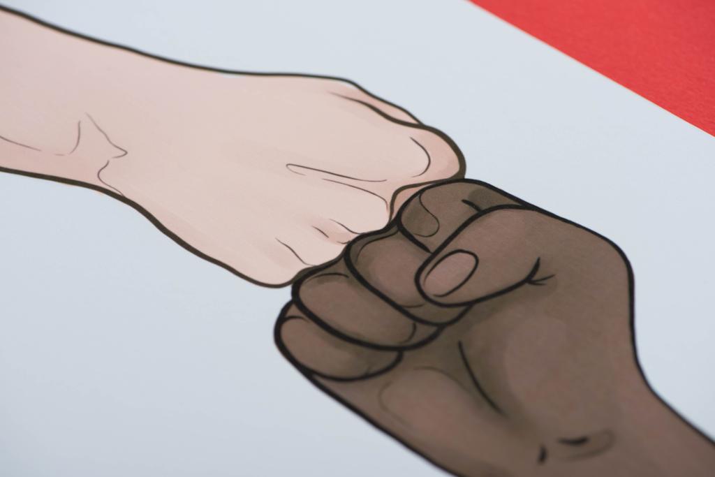 imagem com as mãos multiétnicas desenhadas fazendo soco punho no fundo vermelho
 - Foto, Imagem