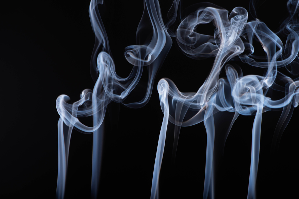 Абстрактный белый дым на черном фоне
 - Фото, изображение