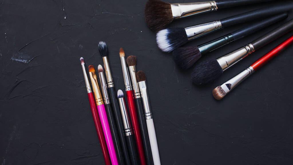 Set de différents pinceaux de maquillage, outils de maquillage
, - Photo, image