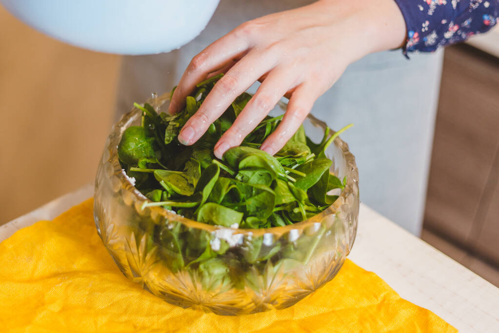 Шаг за шагом рецепт праздничного салата без мяса - диетическое блюдо овощной салат
 - Фото, изображение