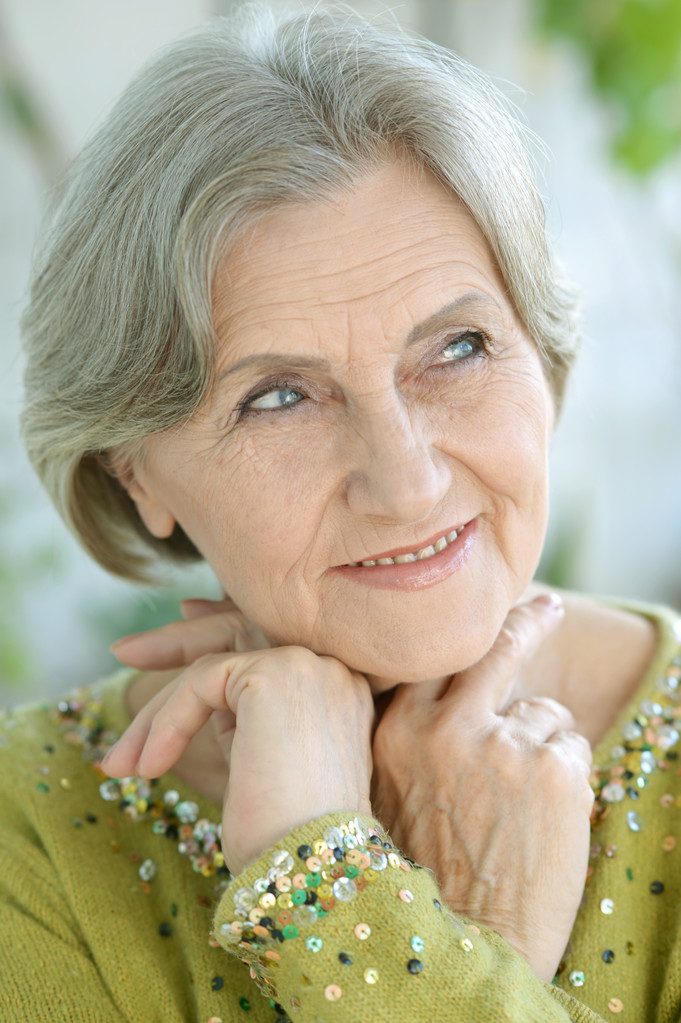 Portrait of a senior woman - Photo, Image