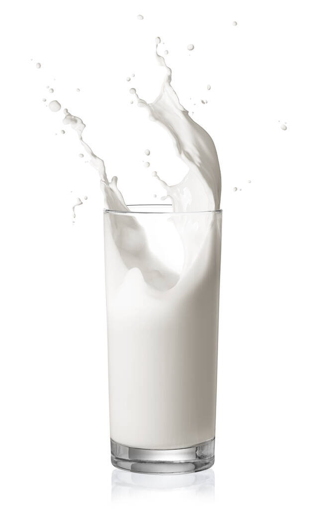 szklanka rozpryskowego mleka wyizolowanego na białym - Zdjęcie, obraz