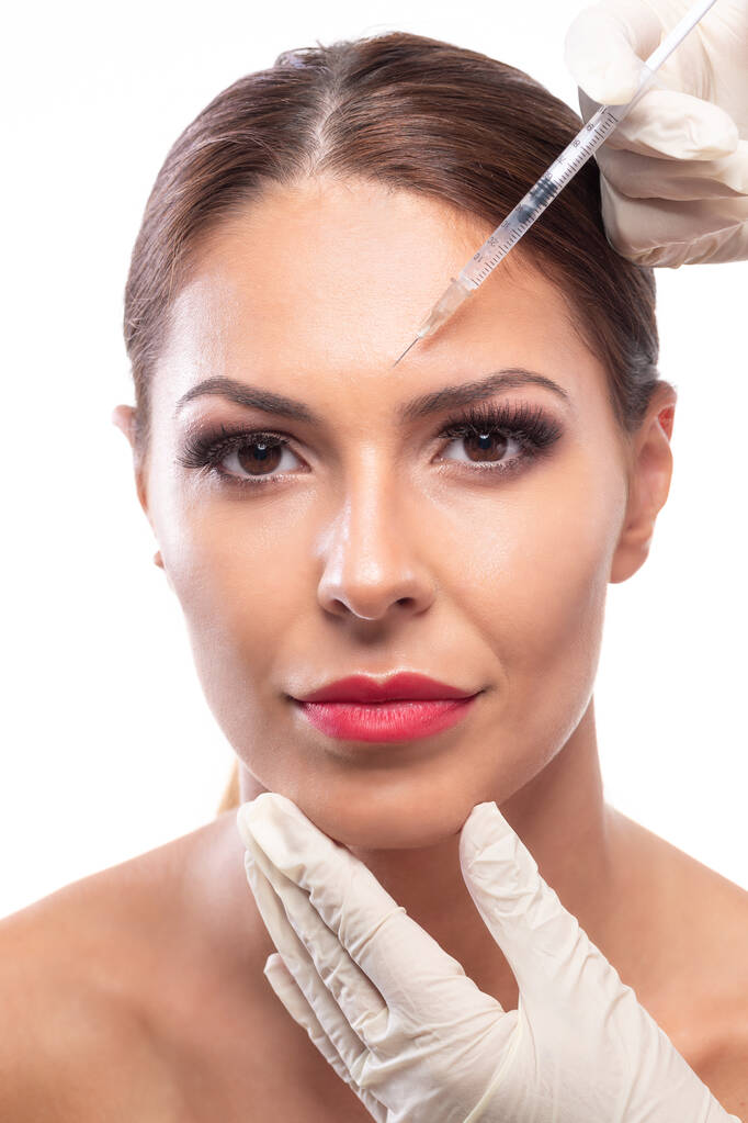アンチエイジング治療、顔の皮膚の修復を持つ美しい女性 - 写真・画像