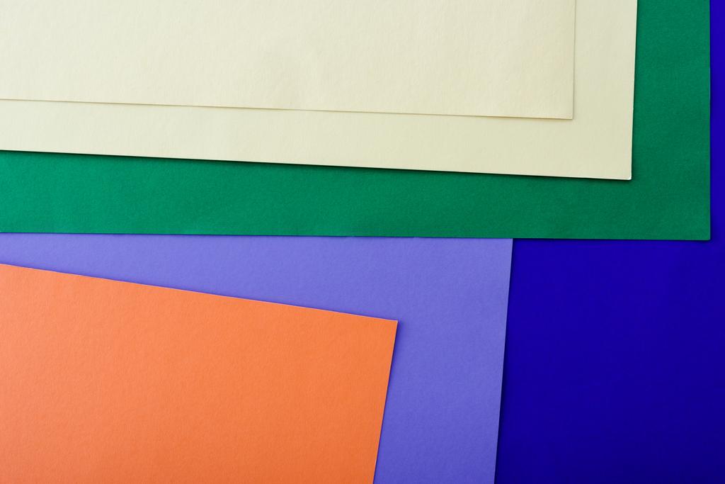 αφηρημένο γεωμετρικό υπόβαθρο με πολύχρωμο χαρτί - Φωτογραφία, εικόνα