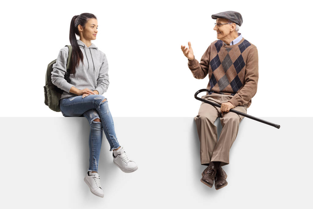 Estudante sentada em um painel e ouvindo um homem idoso falando isolado em fundo branco
 - Foto, Imagem
