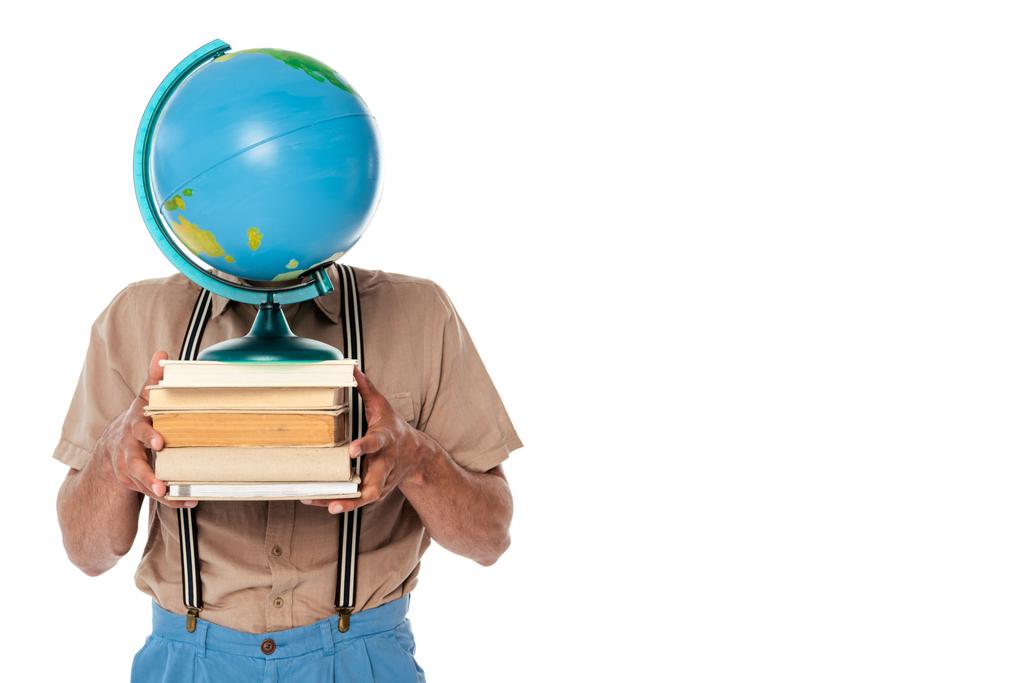 Ботаник держит книги и глобус возле лица изолированы на белом
 - Фото, изображение