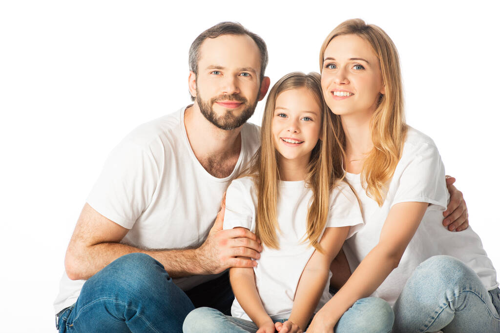 família feliz abraçando isolado no branco
 - Foto, Imagem