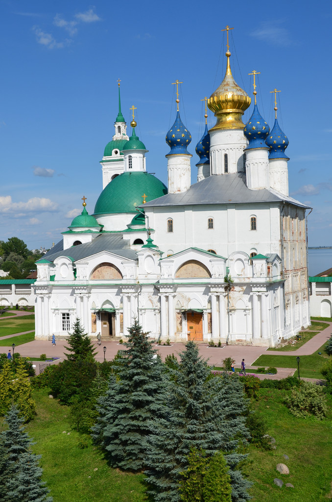 zachatyevsky Kathedrale in spaso-yakovlevsky dimitriev Kloster in Rostov im Sommer, goldener Ring von Russland - Foto, Bild
