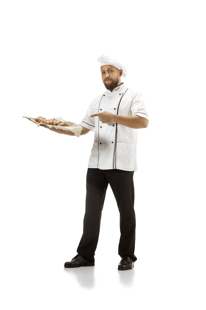 Fogão, chef, padeiro em uniforme isolado sobre fundo branco, gourmet. - Foto, Imagem