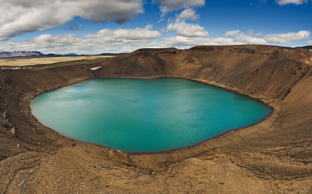 Krater wulkaniczny Viti - Zdjęcie, obraz