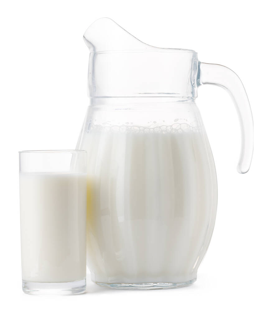 Lasipurkki ja kuppi tuoretta maitoa eristetty - Valokuva, kuva