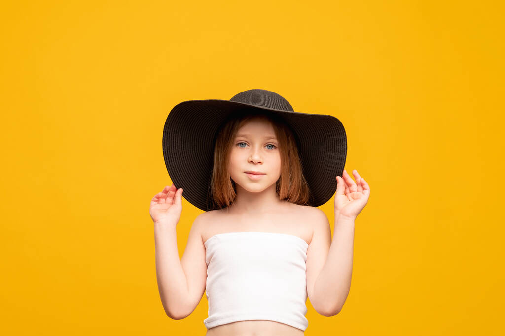 παιδικό αξεσουάρ μόδας καλοκαίρι παιδί τρόπο ζωής - Φωτογραφία, εικόνα