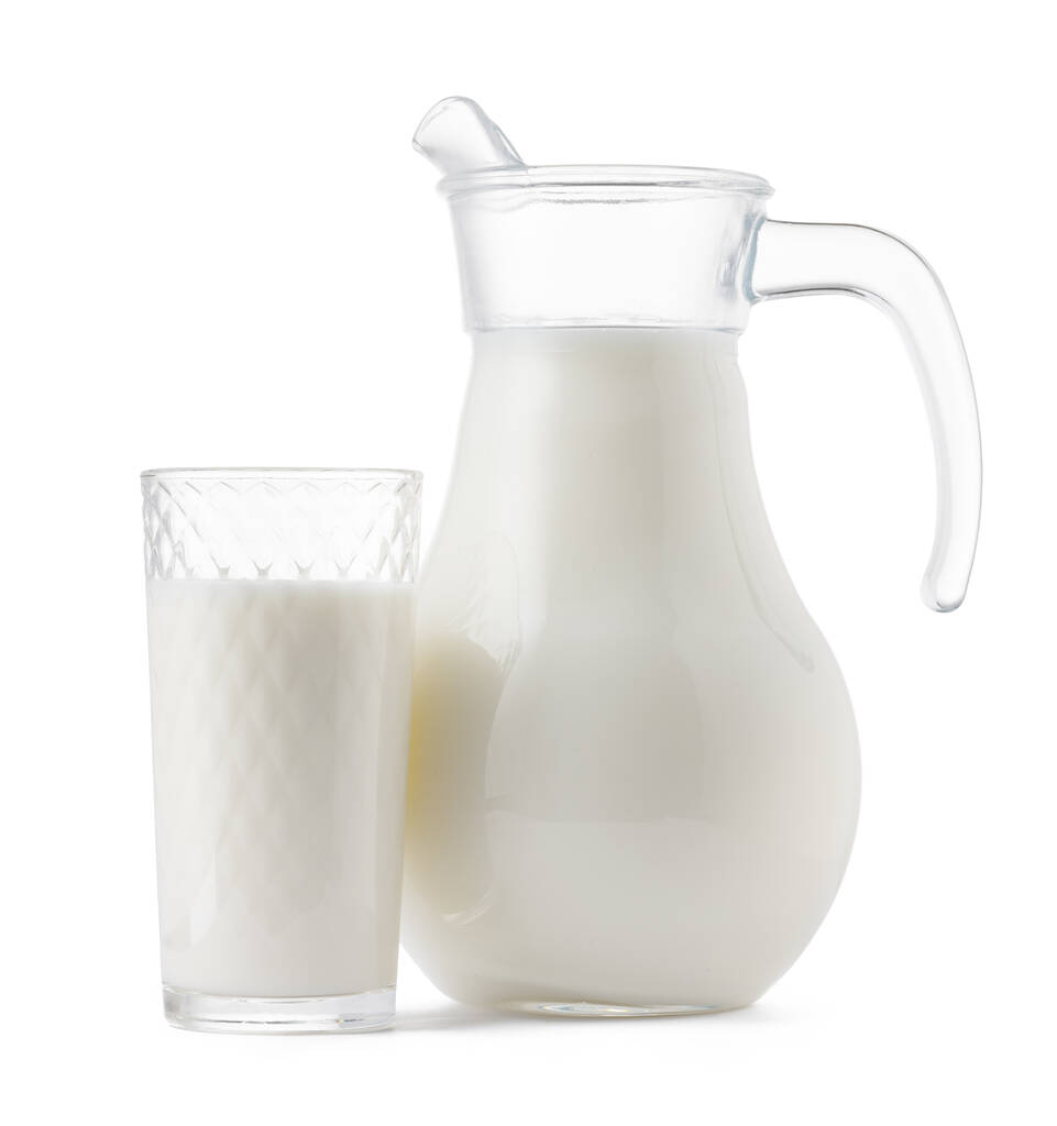 ガラス瓶と分離された新鮮な牛乳のカップ - 写真・画像