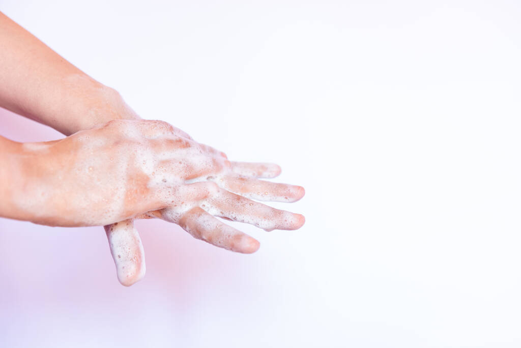 İzole edilmiş sabunlu el yıkama fotoğrafı. - Fotoğraf, Görsel