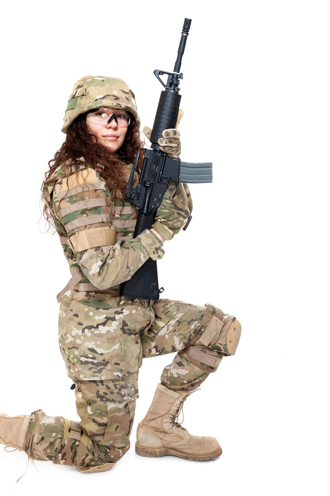 Bella ragazza dell'esercito con fucile
 - Foto, immagini
