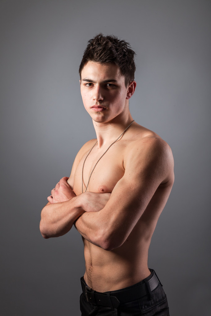 Portrait de jeune homme bodybuilder
 - Photo, image