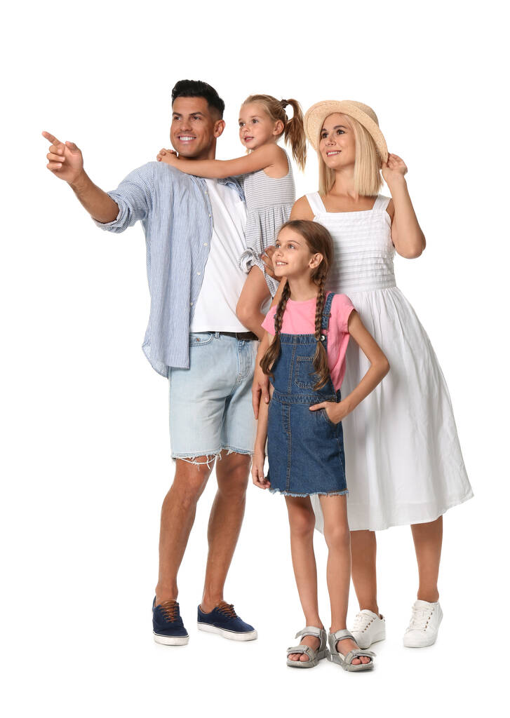 portret van gelukkig gezin op witte achtergrond - Foto, afbeelding