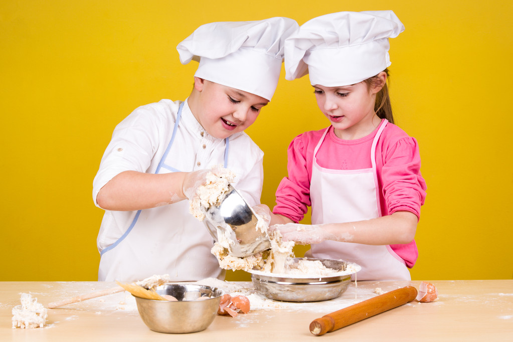 Cheerful children cook pizza - Photo, Image