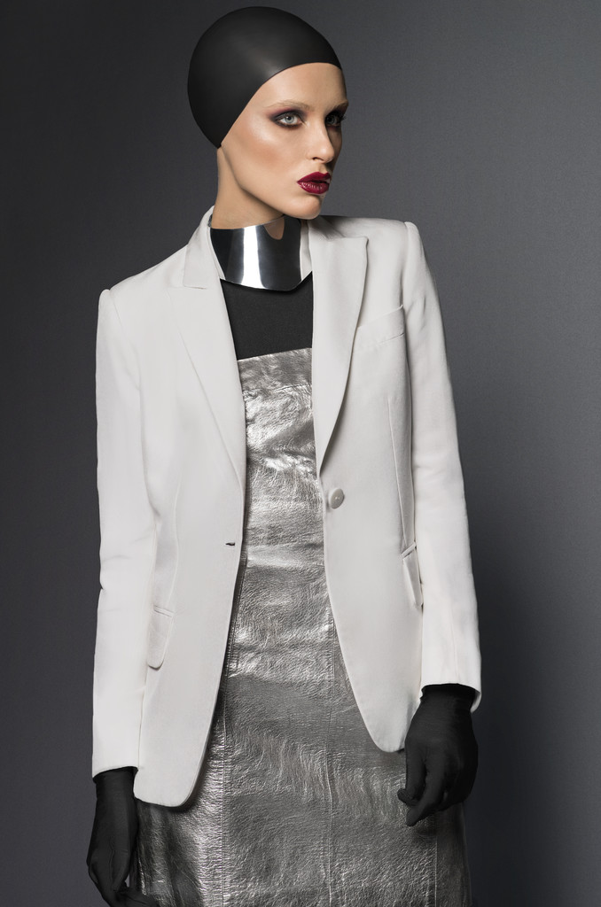 móda v stříbrný oblek - Fotografie, Obrázek