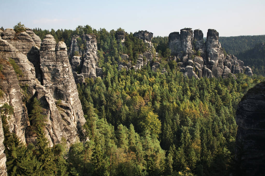 Bastei na Labských pískovcových horách u vesnice Rathen. Národní park Saské Švýcarsko. Německo - Fotografie, Obrázek