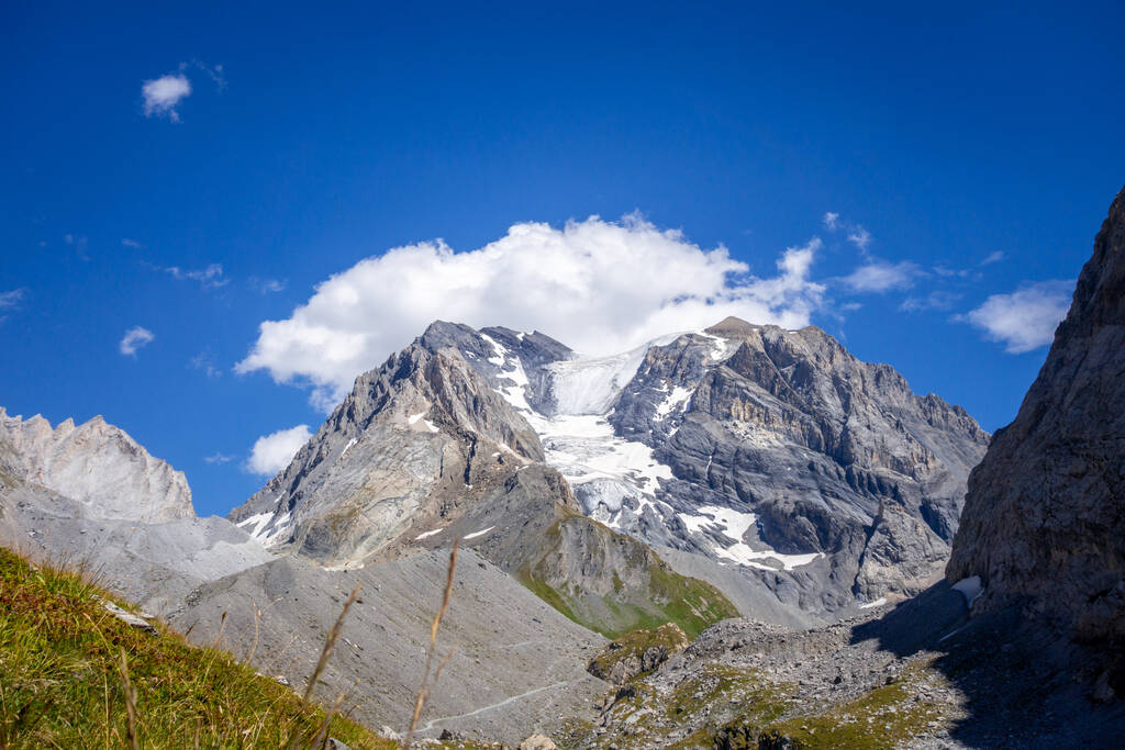グランデケースPralognanラバノワーズのアルパイン氷河の風景。フランスアルプス. - 写真・画像