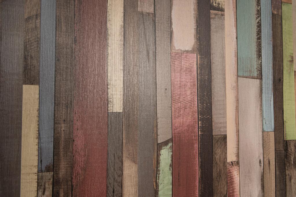 фон різнокольорових, вузьких дерев'яних дощок, вид зверху
 - Фото, зображення