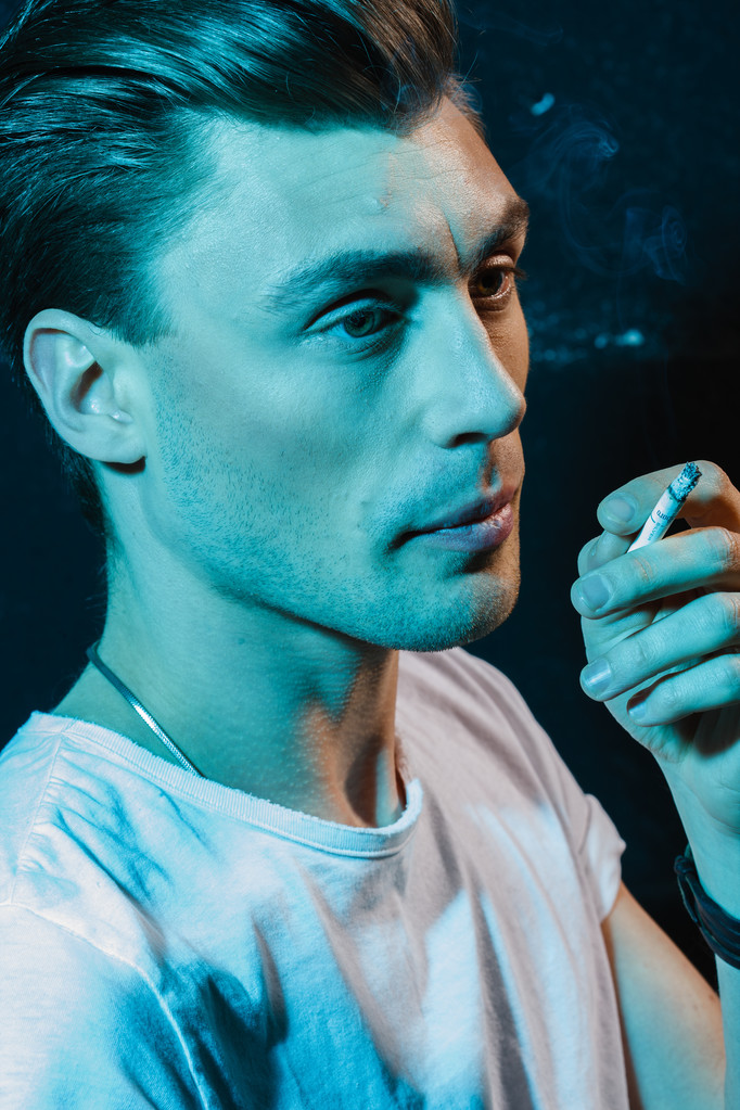 Homem fumador
, - Foto, Imagem