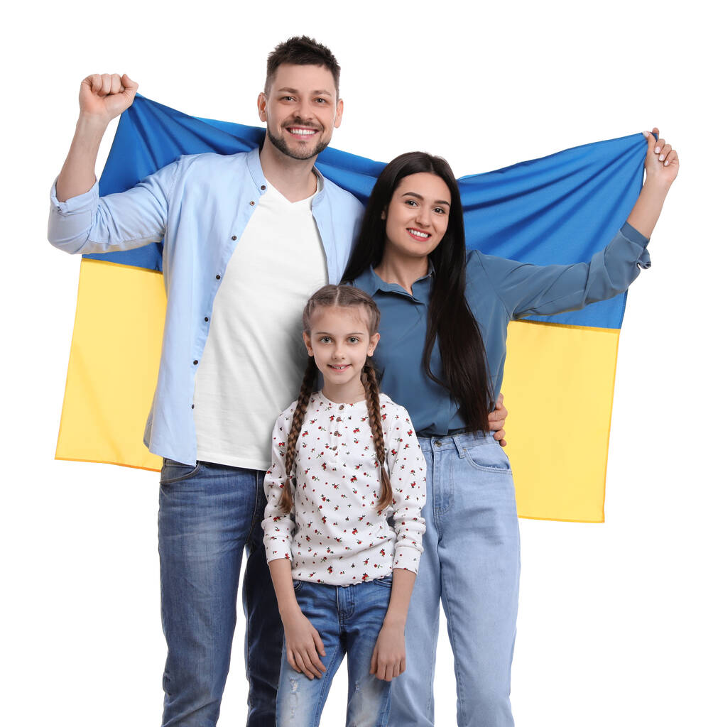 白い背景にウクライナの旗を持つ幸せな家族 - 写真・画像