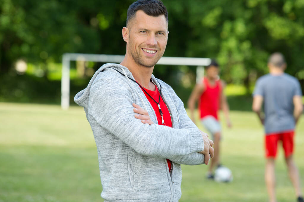 portré jóképű férfi labdarúgó edző - Fotó, kép