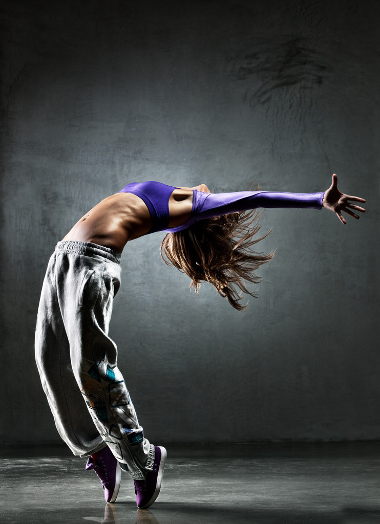 fiatal nő táncos - Fotó, kép