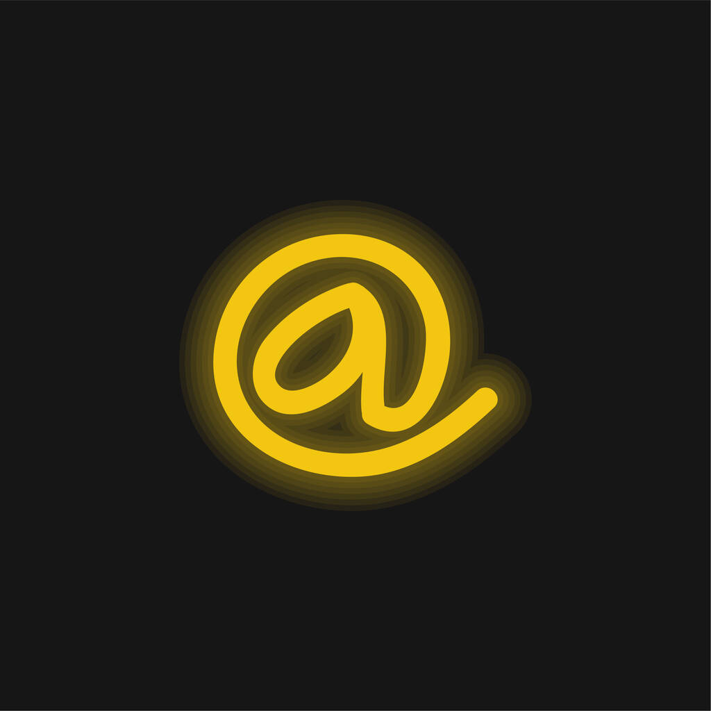 Arroba Ručně kreslený symbol žlutá zářící neonová ikona - Vektor, obrázek
