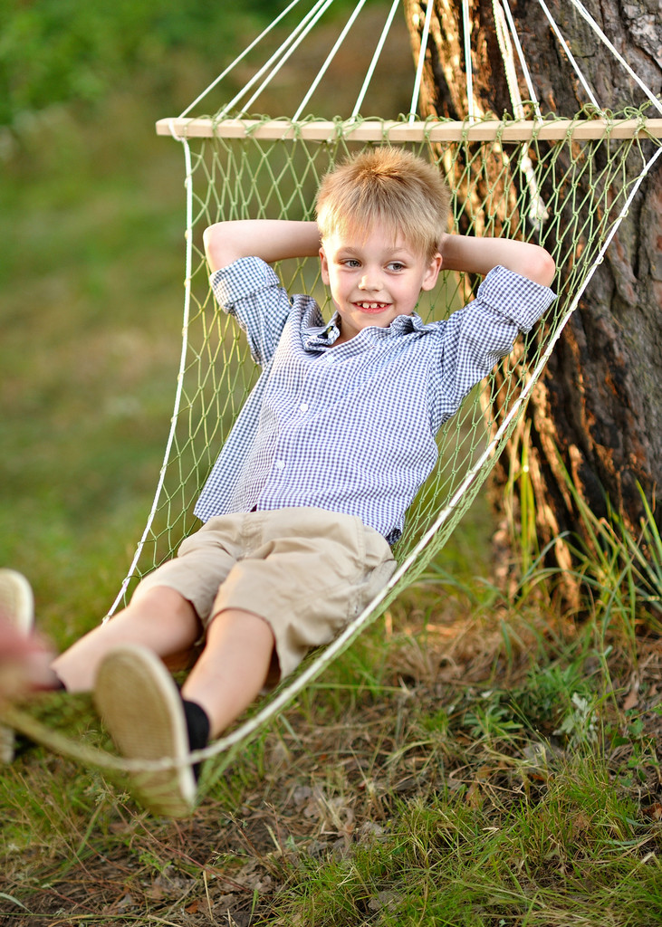 Портрет мальчика на отдыхе в летнем лагере
 - Фото, изображение