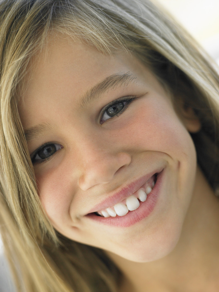 Retrato de niña sonriendo
 - Foto, Imagen