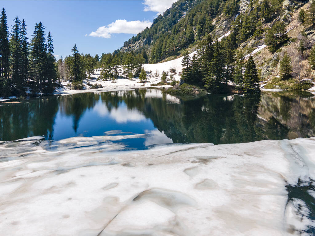 Suhoto Gölü (kuru göl), Rila Dağı, Kyustendil bölgesi, Bulgaristan - Fotoğraf, Görsel