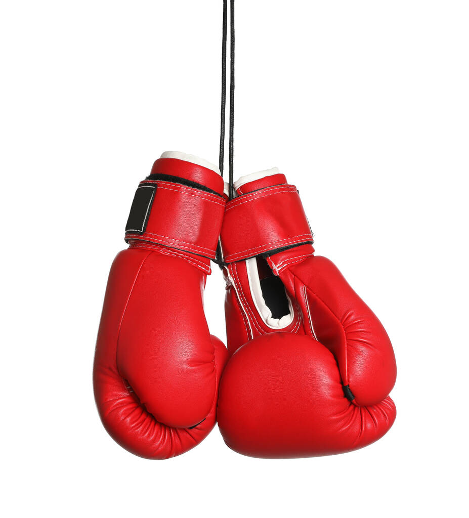 Para rękawic bokserskich wiszących na białym tle - Zdjęcie, obraz