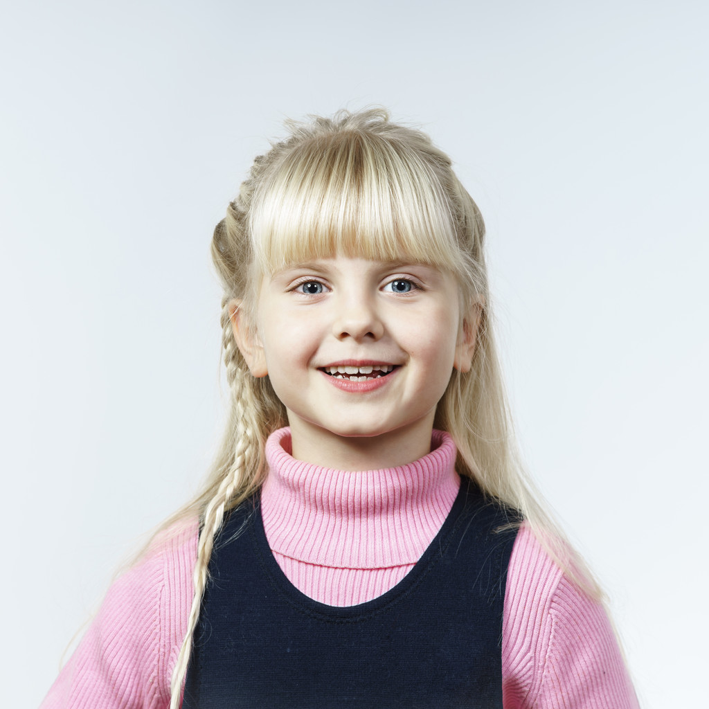 roztomilá malá towhead dívka portrét - Fotografie, Obrázek