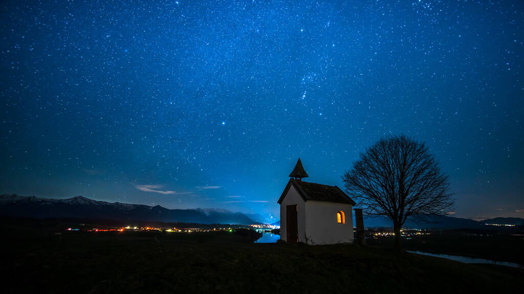 Akşamları dağların gece manzarası - Fotoğraf, Görsel