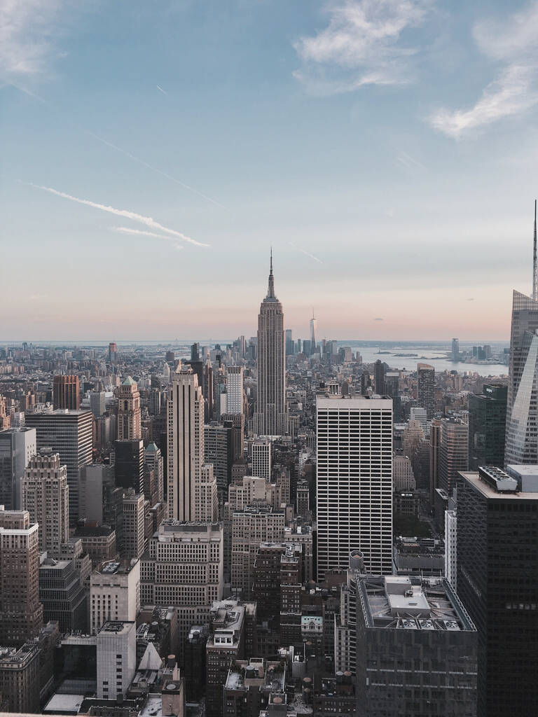 Вертикальный вид на Нью-Йорк с вершины центра Рокфеллера - Фото, изображение