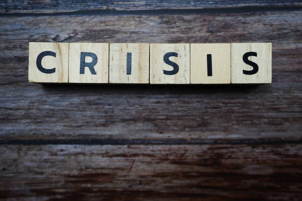 Válság ábécé levél hely másolat fa háttér - Fotó, kép