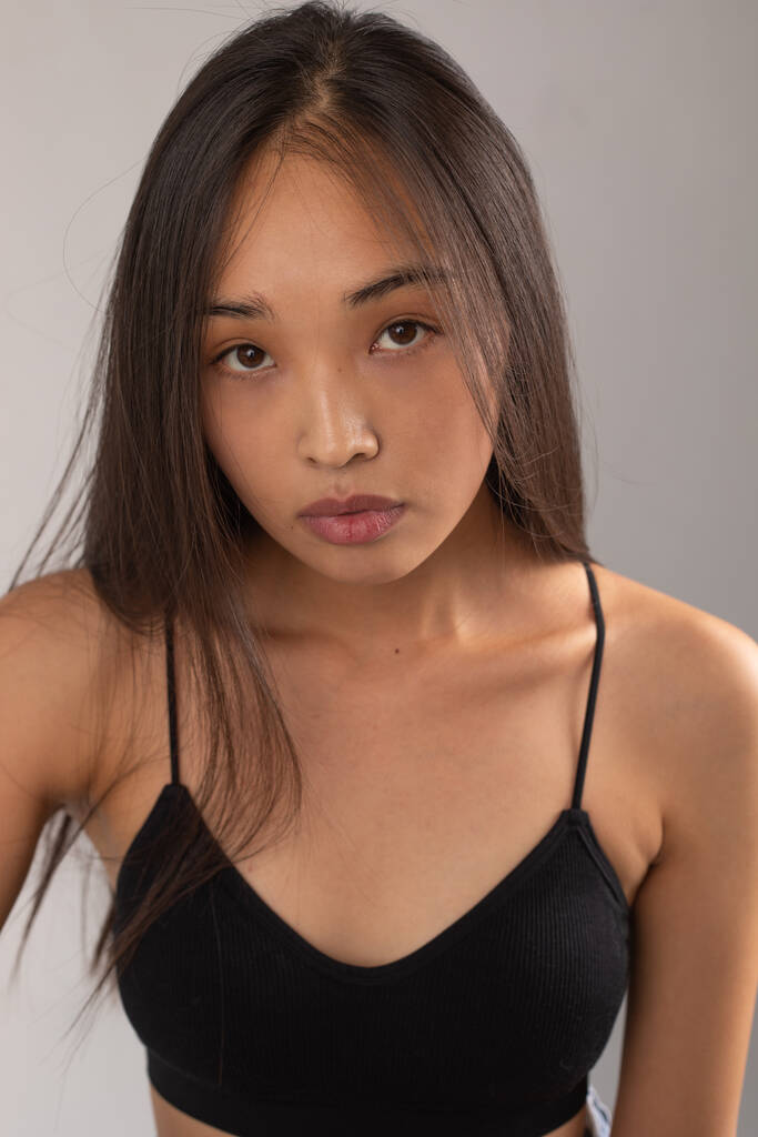 Retrato de jovem atraente mulher asiática. Ensaios modelo. - Foto, Imagem